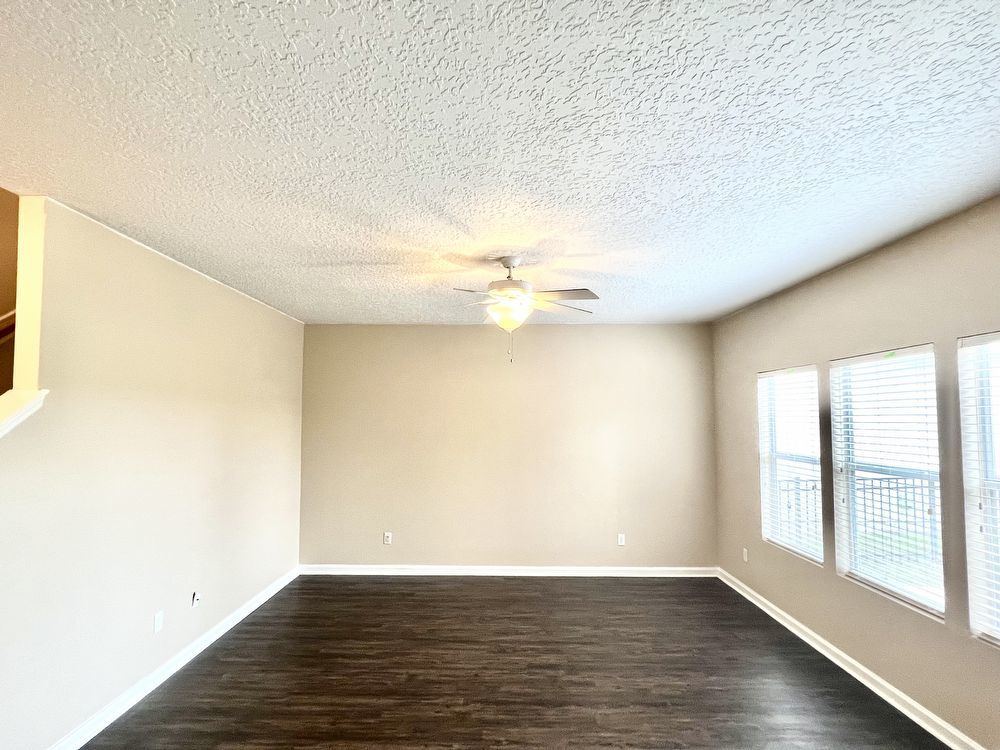 Spacious Yellow Bluff Beauty property image