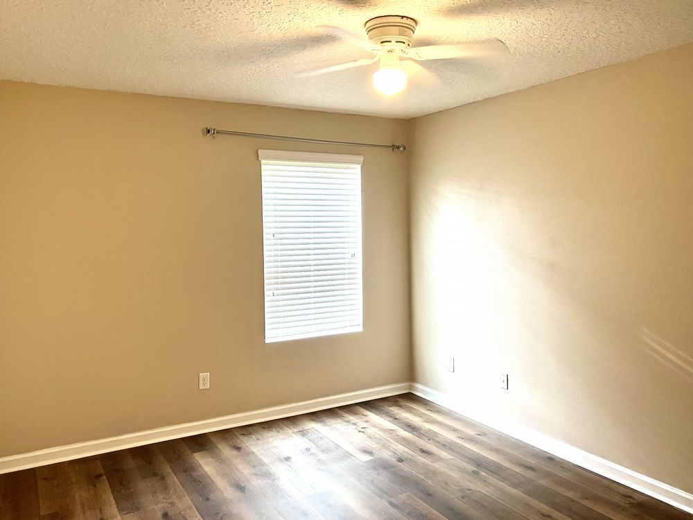 Spacious Yellow Bluff Beauty property image