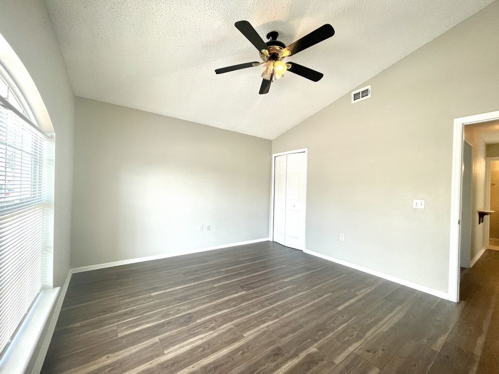 Charming 3-bed, 2-bath in Convenient Location property image