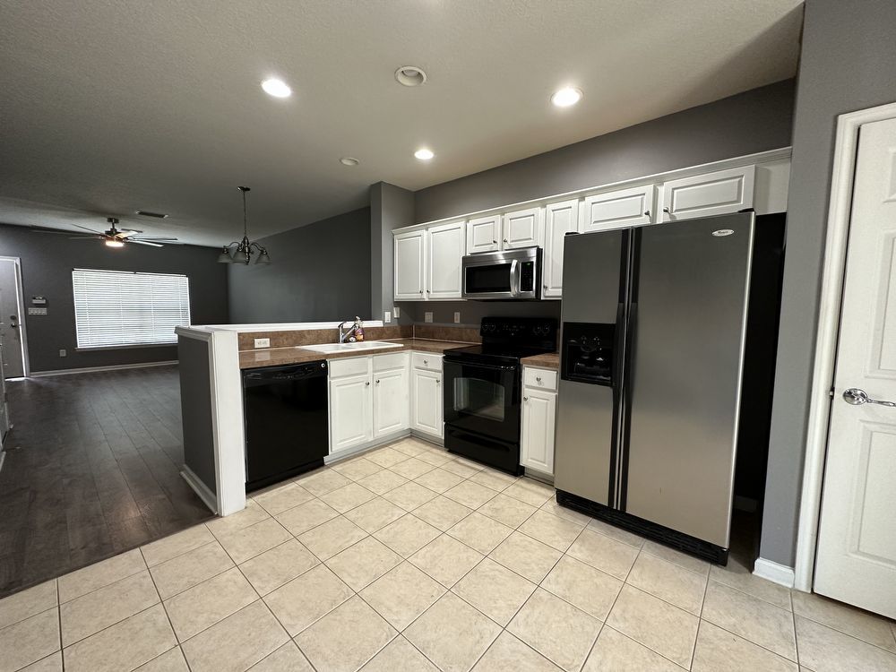 Adorable Townhome in Prime Location! property image