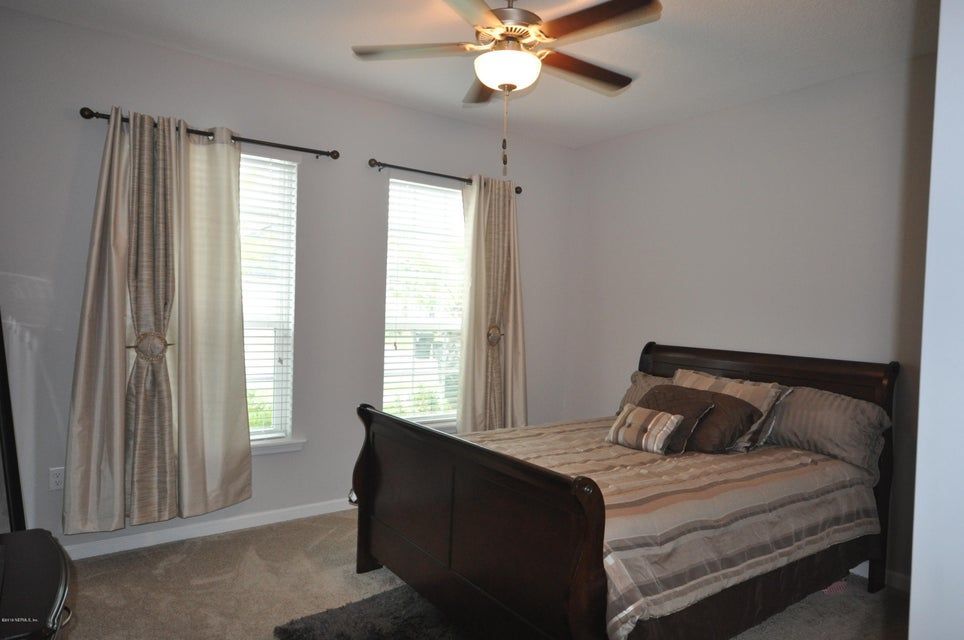 Large 4 Bedroom 4 bath in Yulee property image