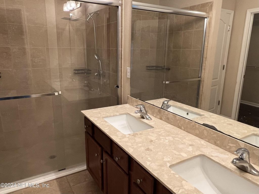 Great 4-bedroom home in Victoria Lakes property image