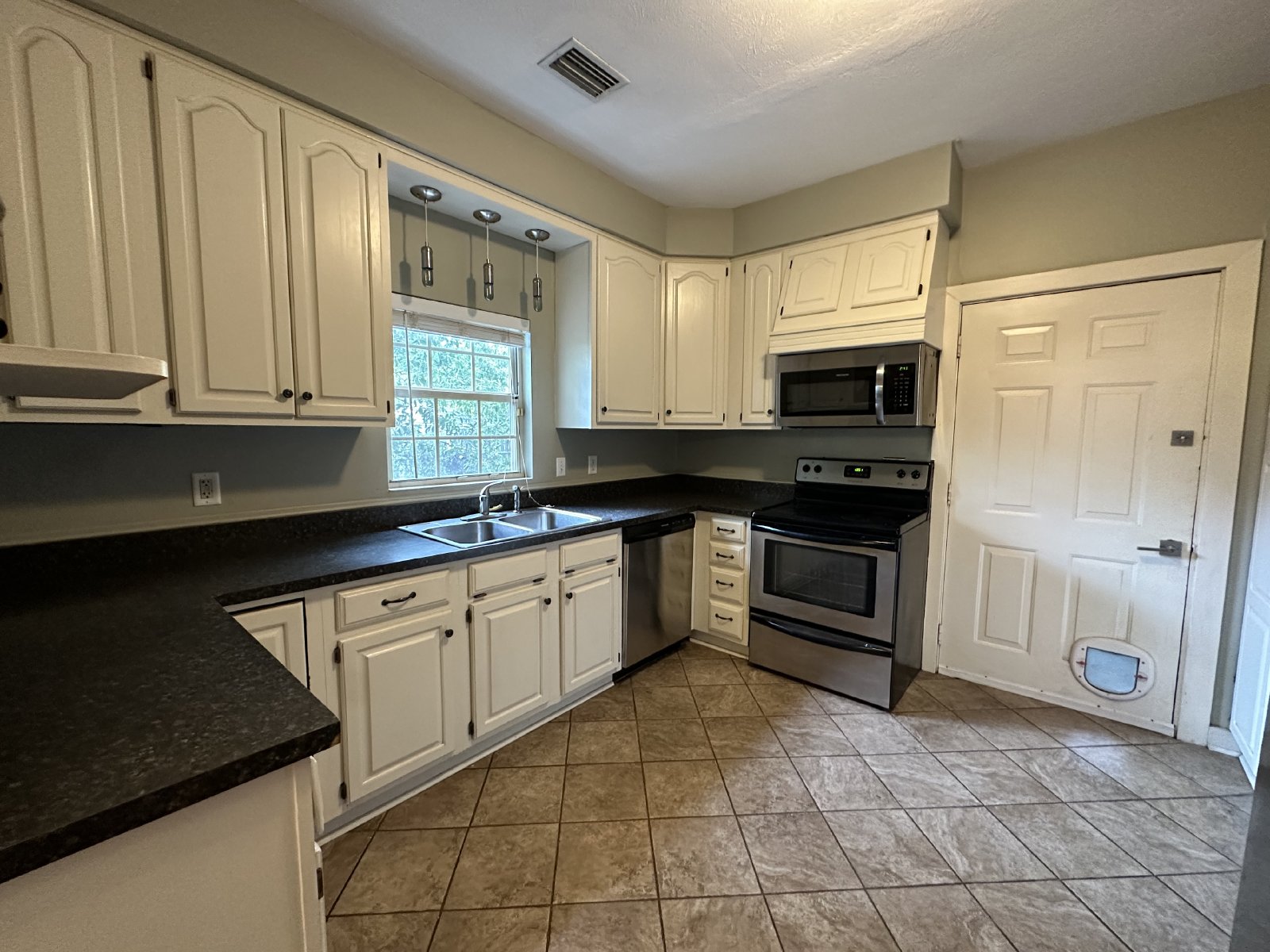 Charming Avondale Home! property image