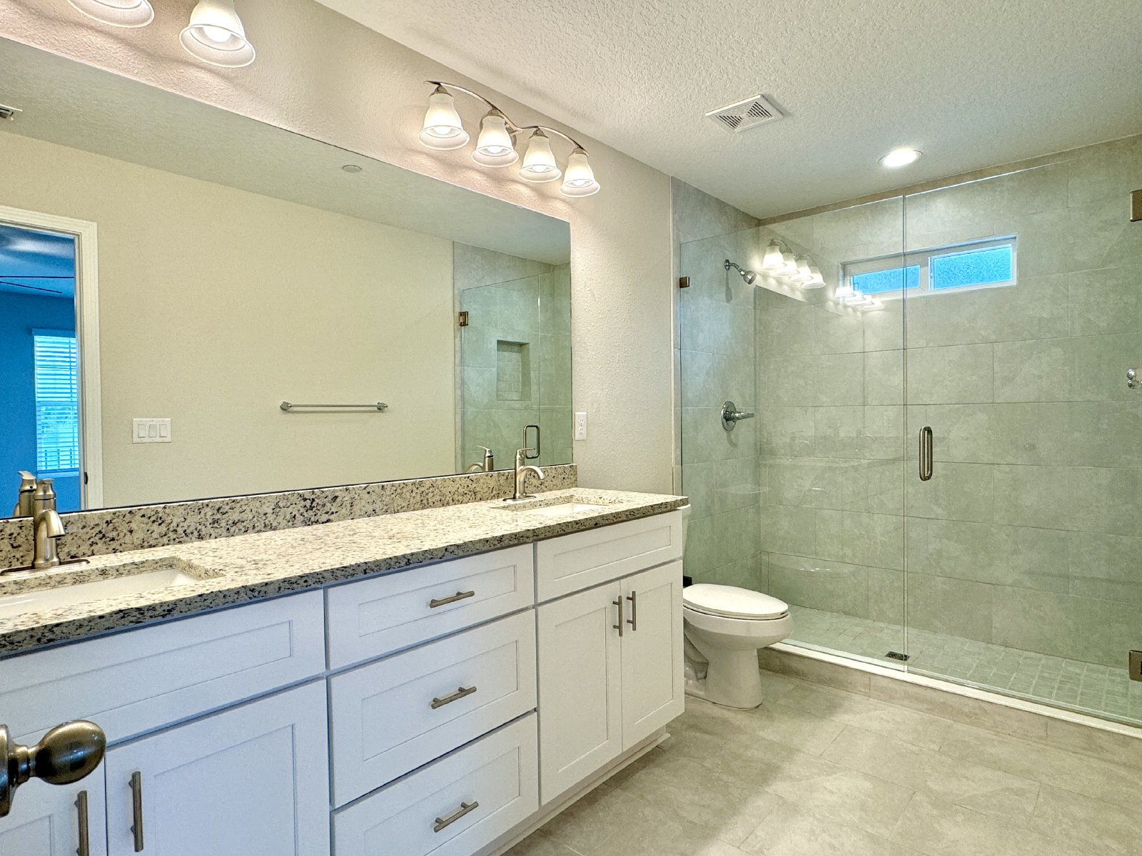 4-Bedroom Home with Modern Elegance and Prime Location! property image