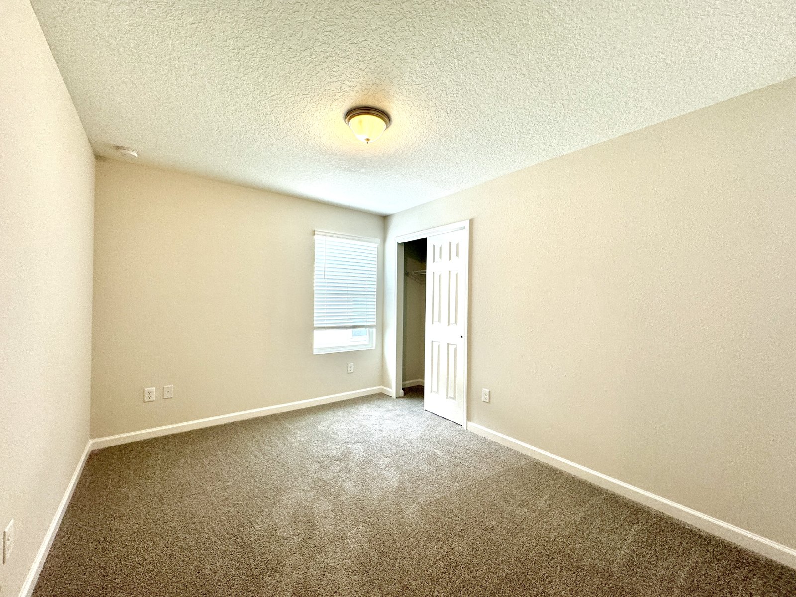 4-Bedroom Home with Modern Elegance and Prime Location! property image