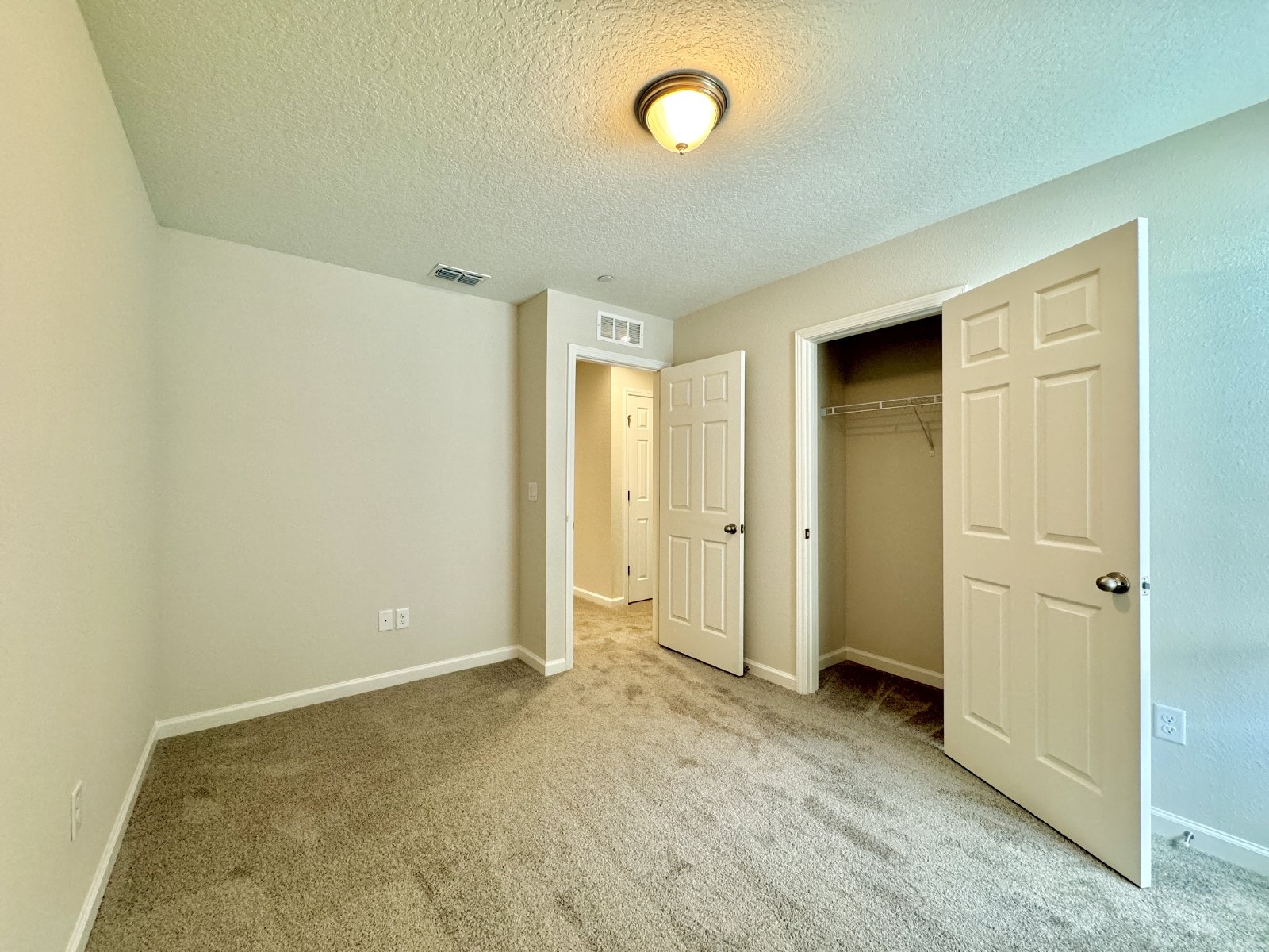 4-Bedroom Home with Modern Elegance and Prime Location! property image