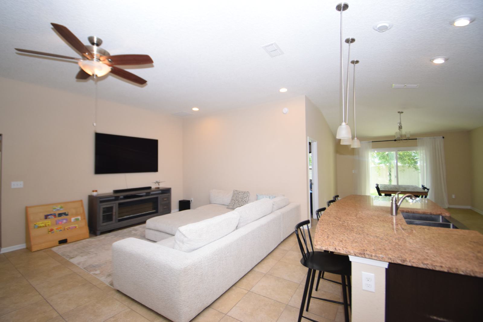 CedarBrook 4bed/2baths- Ocean Way - Close to Military bases- Airport- Downtown property image