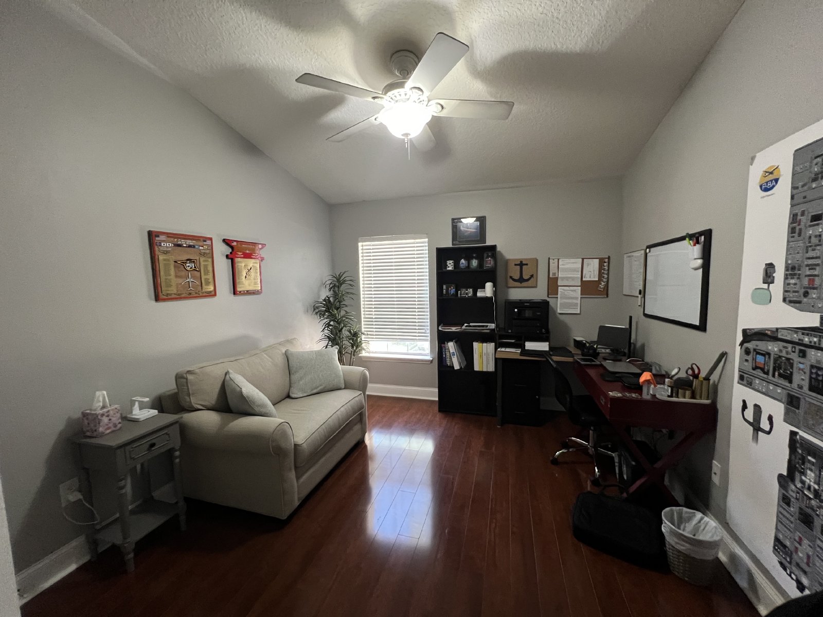 Charming 3-Bedroom Townhome with Hardwood Floors and Community Amenities Near St. Johns Town Center property image