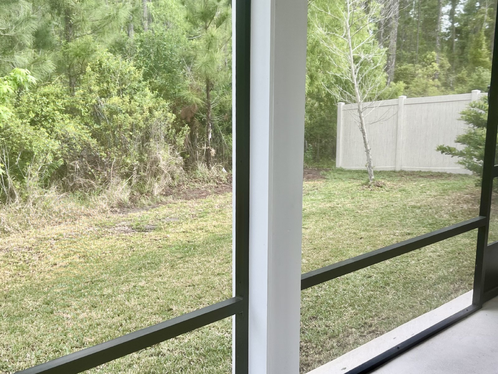 Almost new 4 bedroom home in River Glen property image