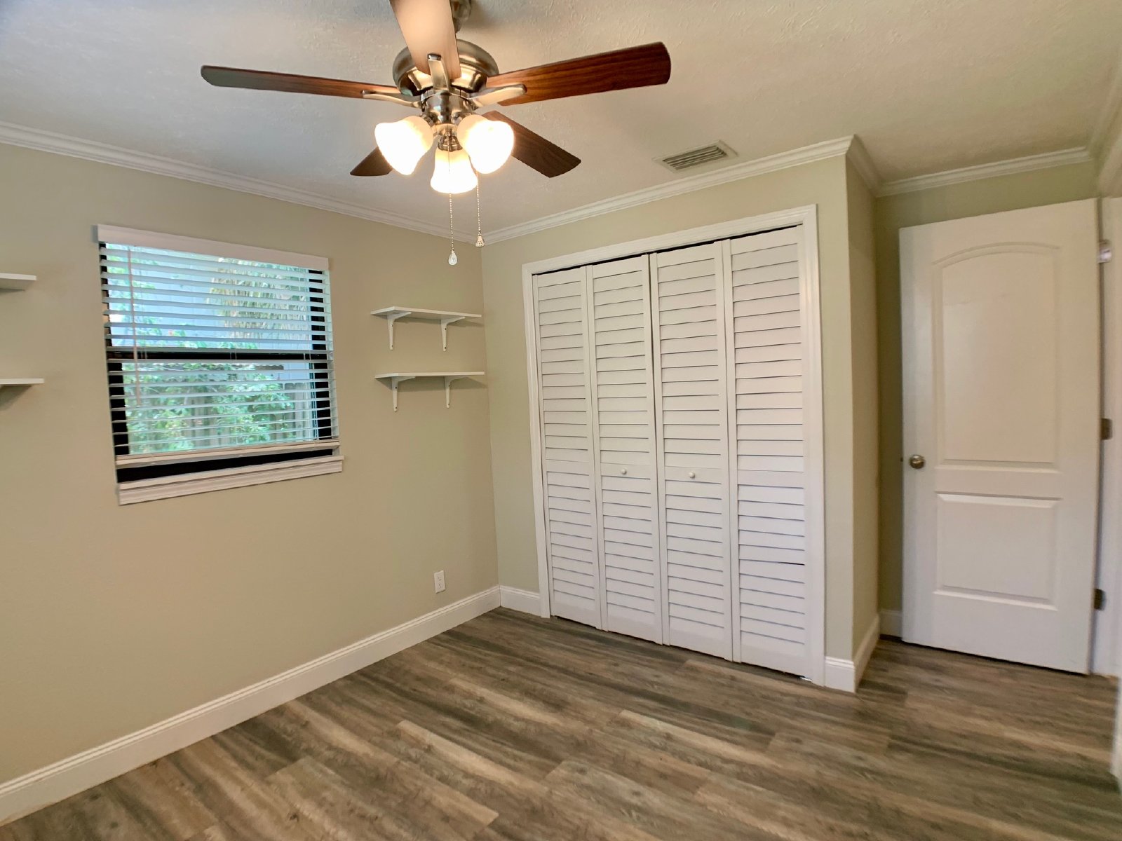 Charming Home in Orange Park property image