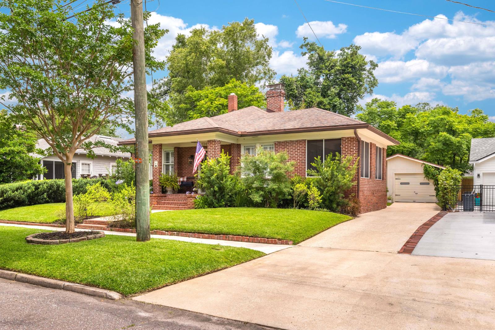 Adorable Avondale Bungalow! property image