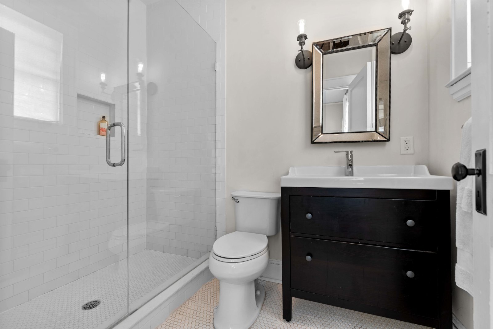 Adorable Avondale Bungalow! property image