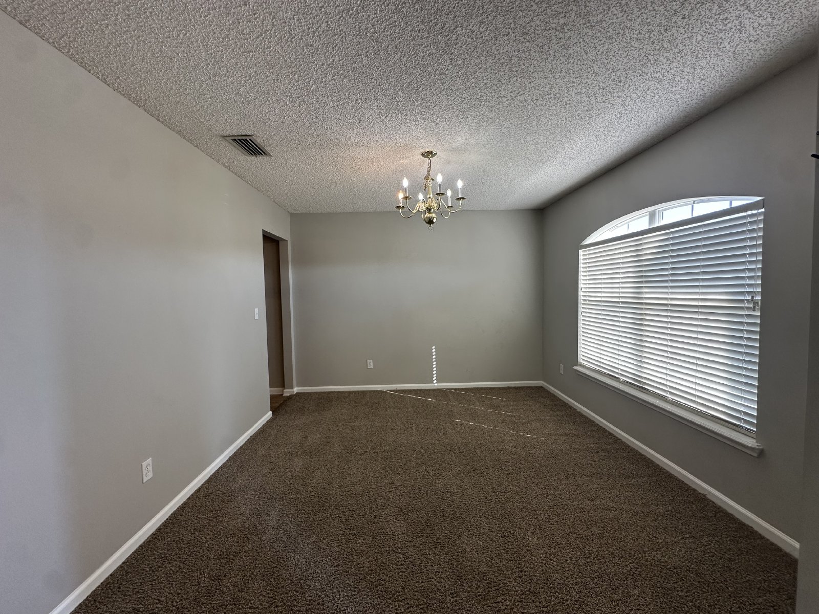 Adorable, Updated Home in Heart of Middleburg! property image