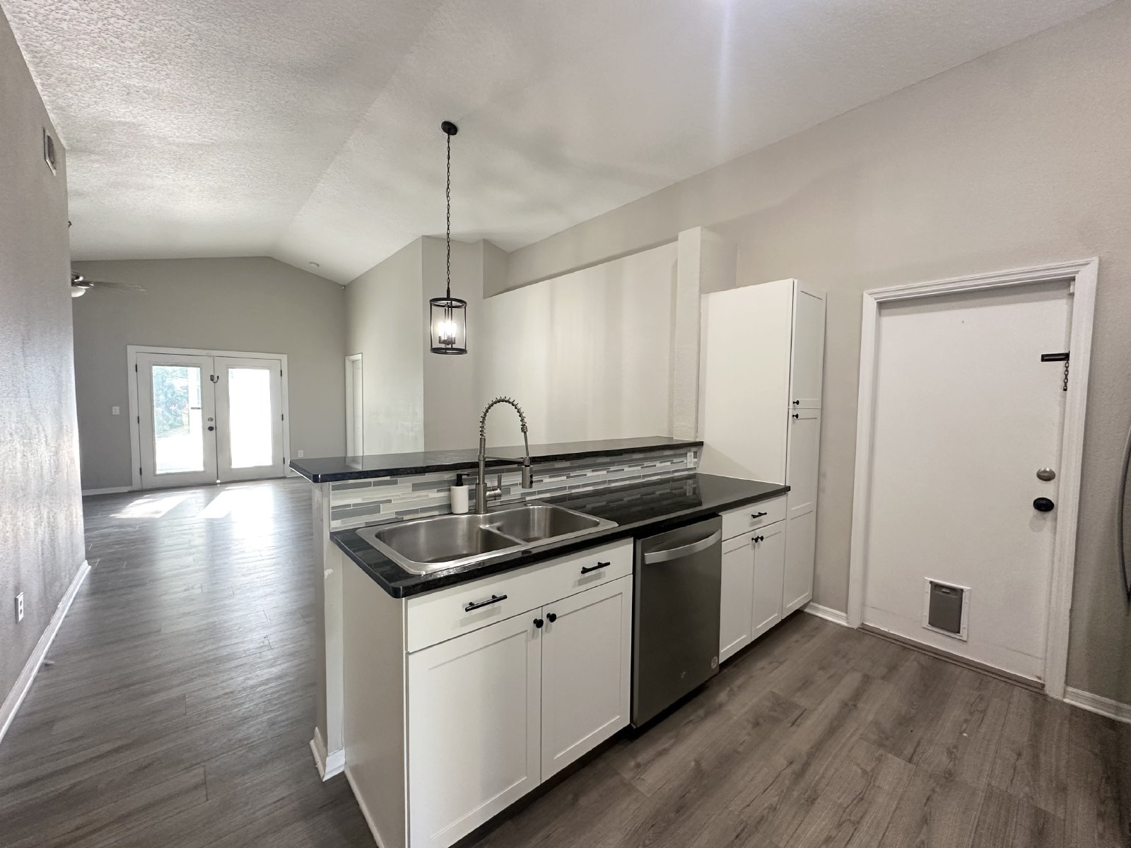 Adorable, Updated Home in Heart of Middleburg! property image