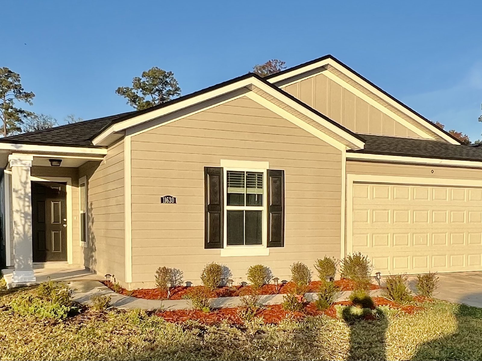 Beautiful 4 Bedroom Home with Pond Views property image