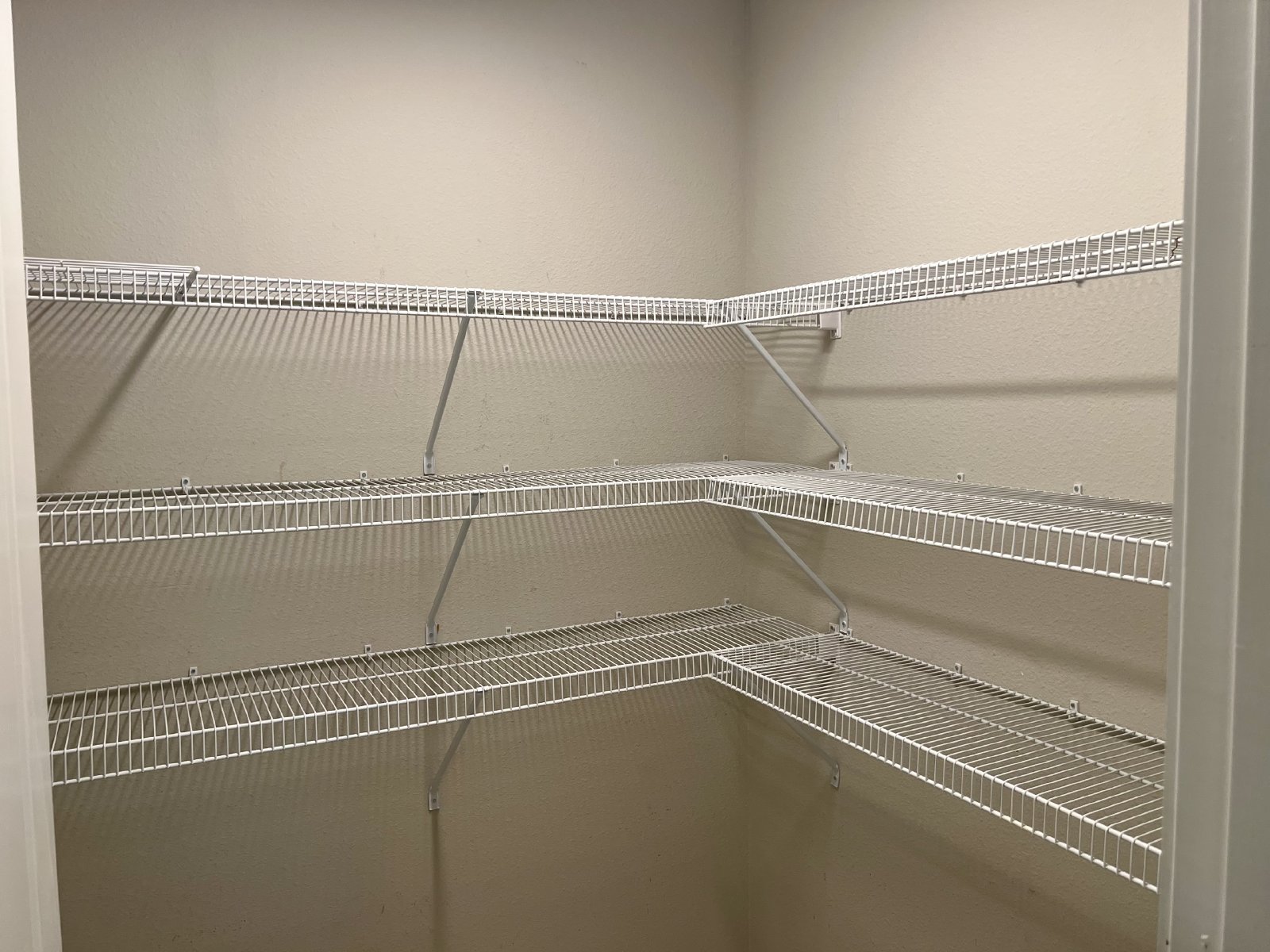 Beautiful 4 Bedroom Home with Pond Views property image