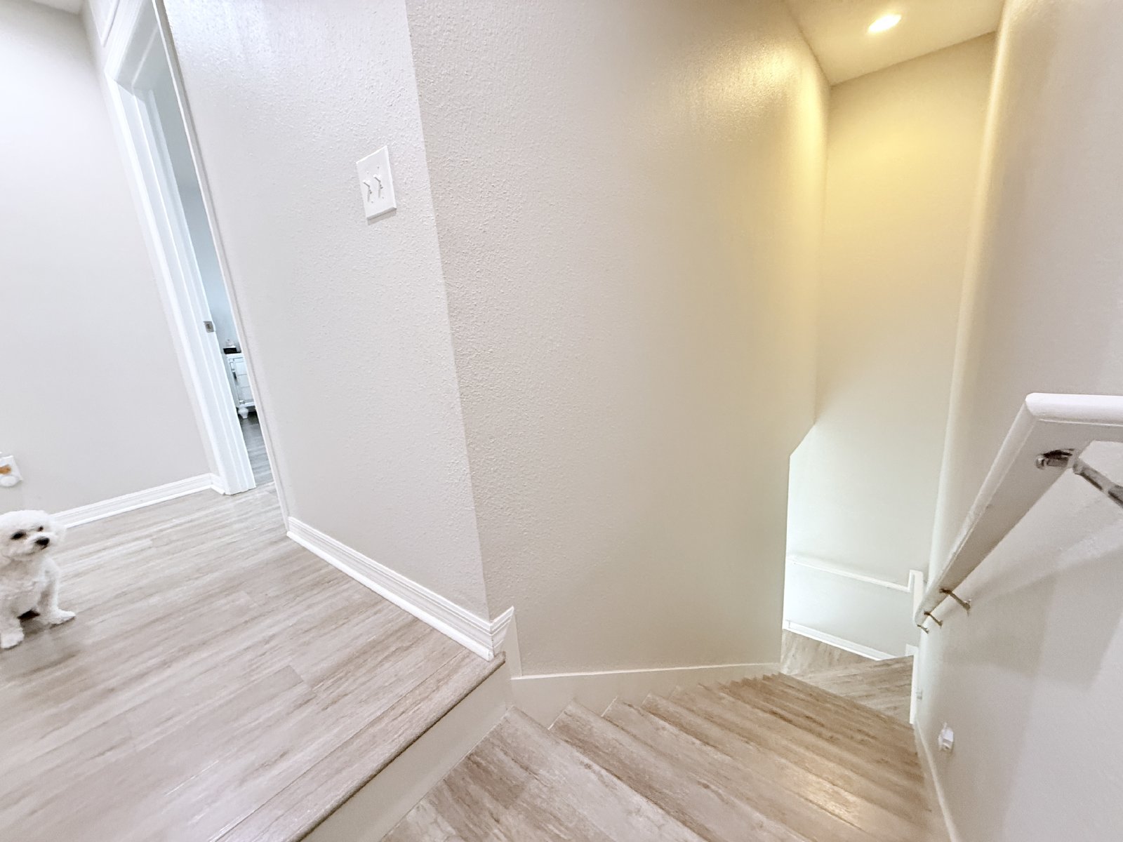 Updated Townhome in Gated Community, Spacious Layout & No Carpet! property image