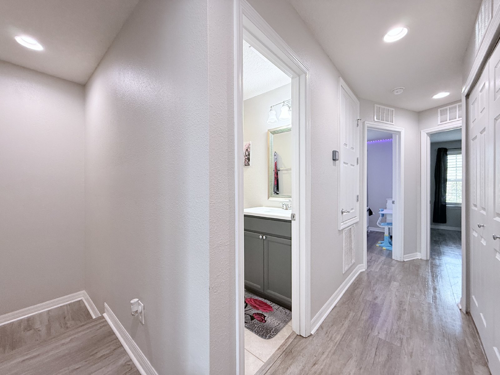 Updated Townhome in Gated Community, Spacious Layout & No Carpet! property image