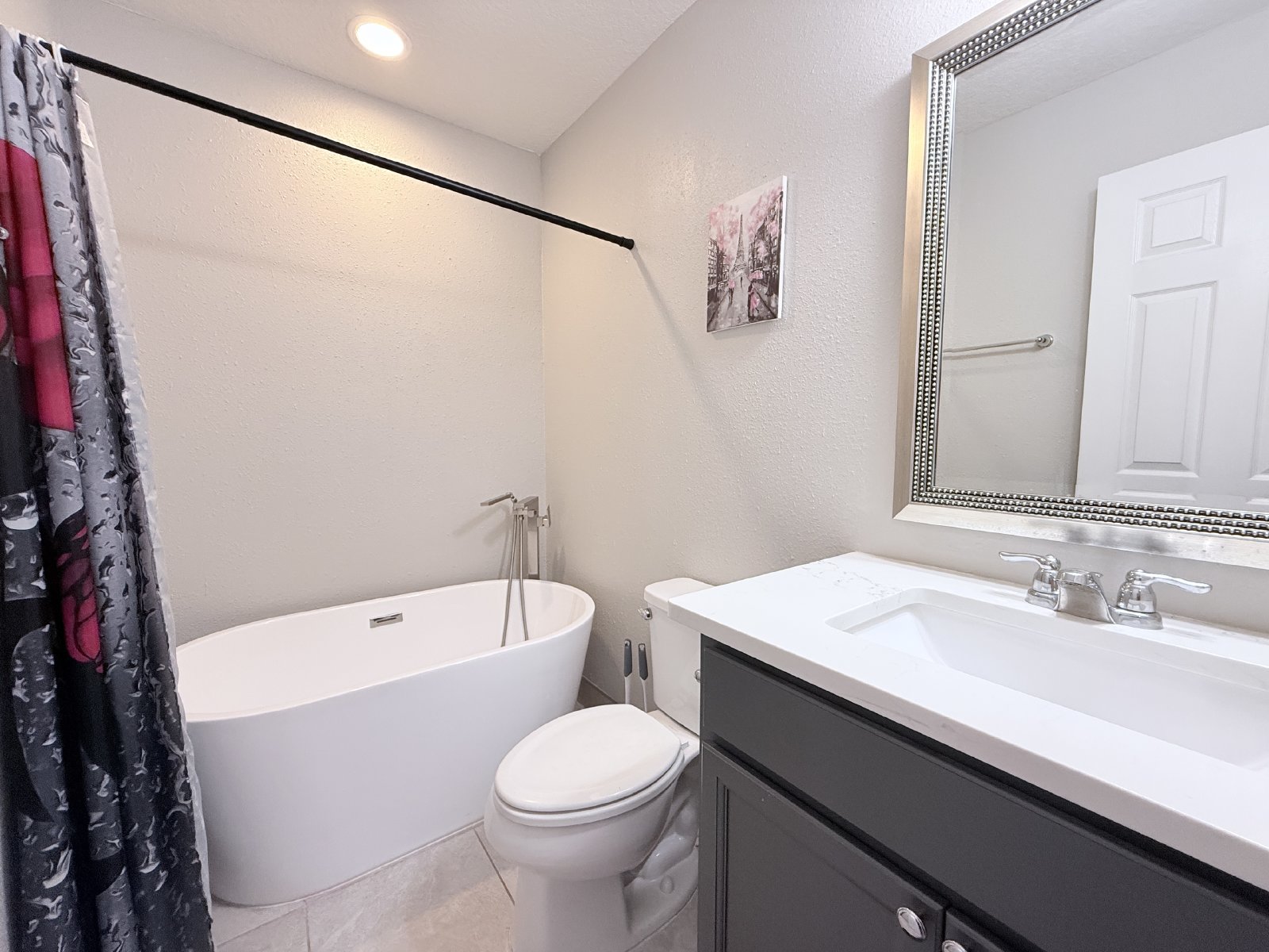 Updated Townhome in Gated Community, Spacious Layout & No Carpet! property image