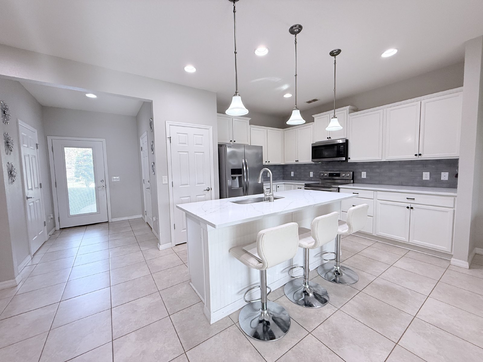 Updated Townhome in Gated Community, Spacious Layout & No Carpet! property image