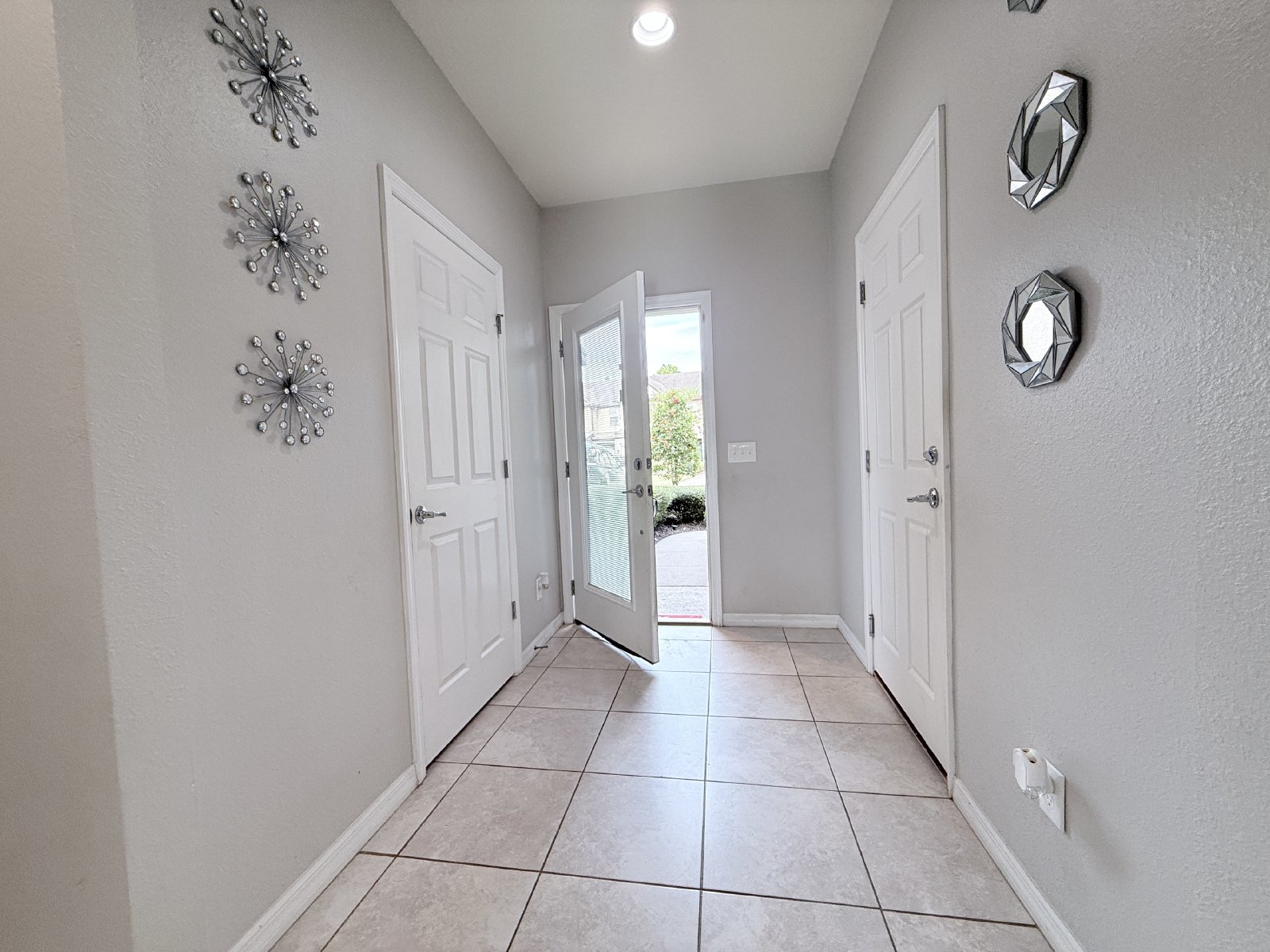 Updated Townhome in Gated Community, Spacious Layout & No Carpet! property image