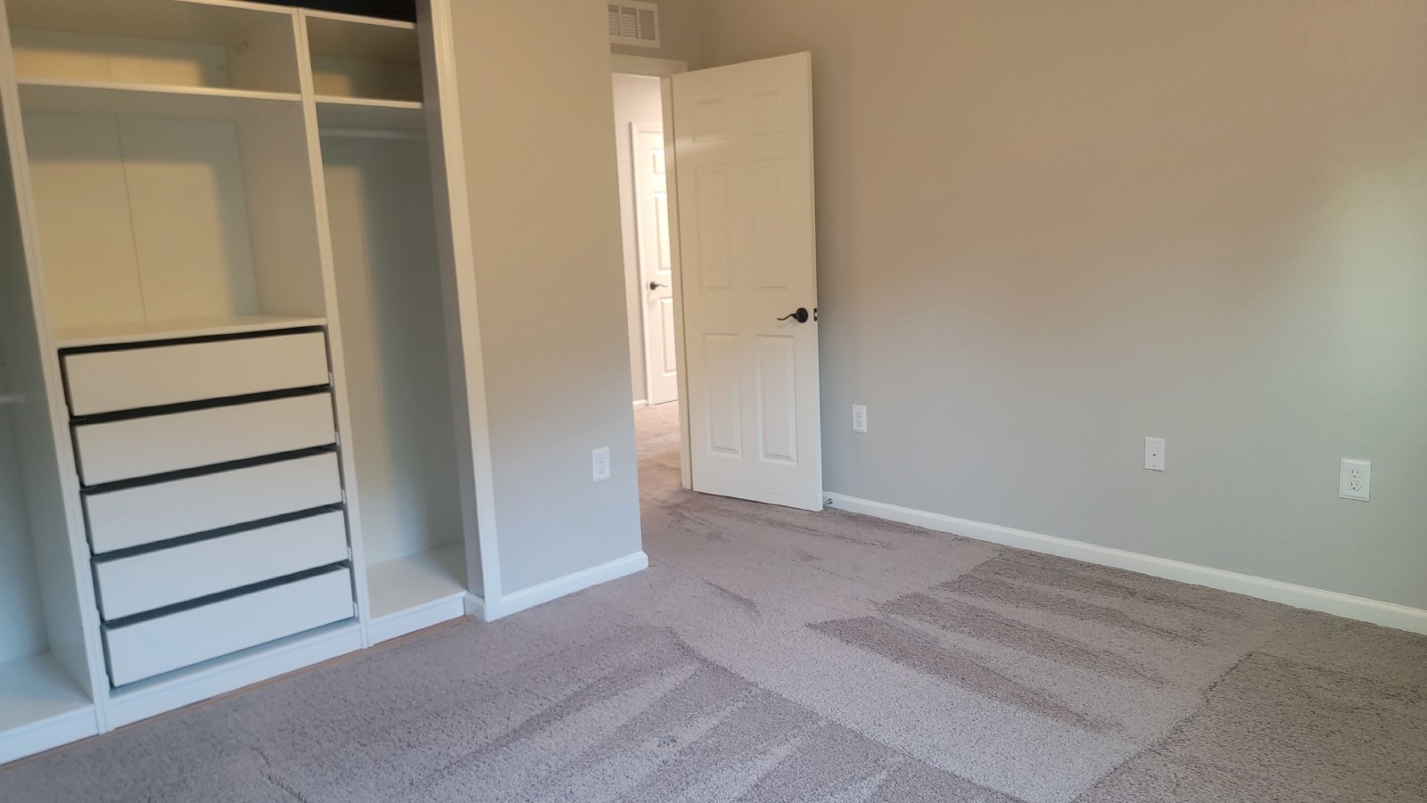 6413 Timber Cove Court, 32218 property image