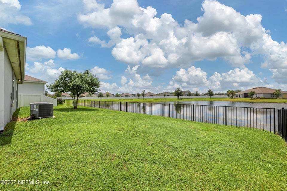 Beautiful 3-Bed, 2-Bath Home in a Highly Desirable Amenity-Rich Community! property image