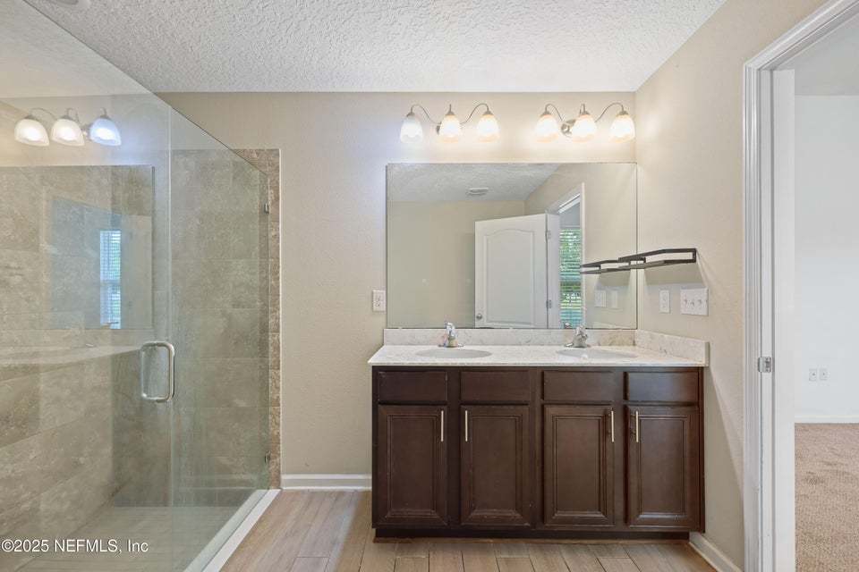 Beautiful 3-Bed, 2-Bath Home in a Highly Desirable Amenity-Rich Community! property image