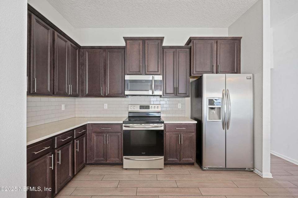 Beautiful 3-Bed, 2-Bath Home in a Highly Desirable Amenity-Rich Community! property image