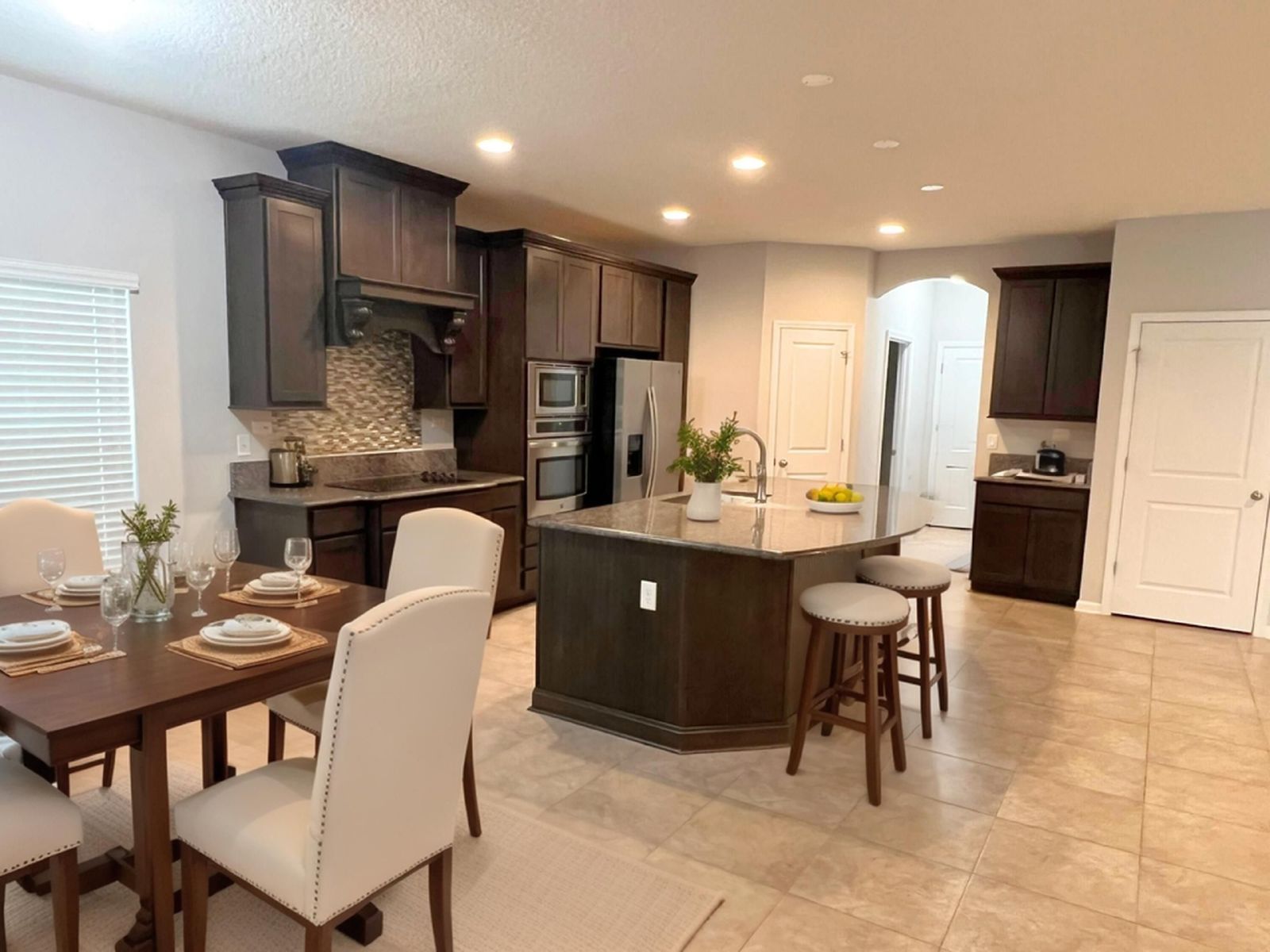 Large 4 Bedroom 4 bath in Yulee property image