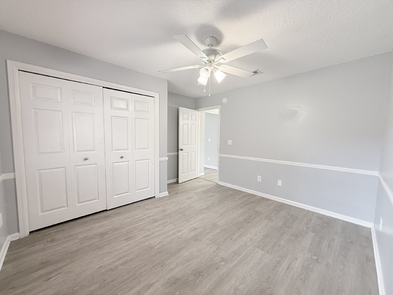 Single Family Home in the Heart of Mandarin! property image