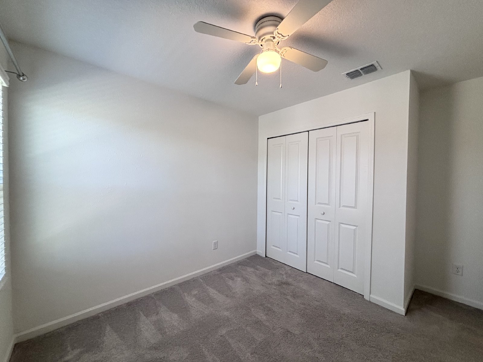 Newer Townhome in Orange Park property image