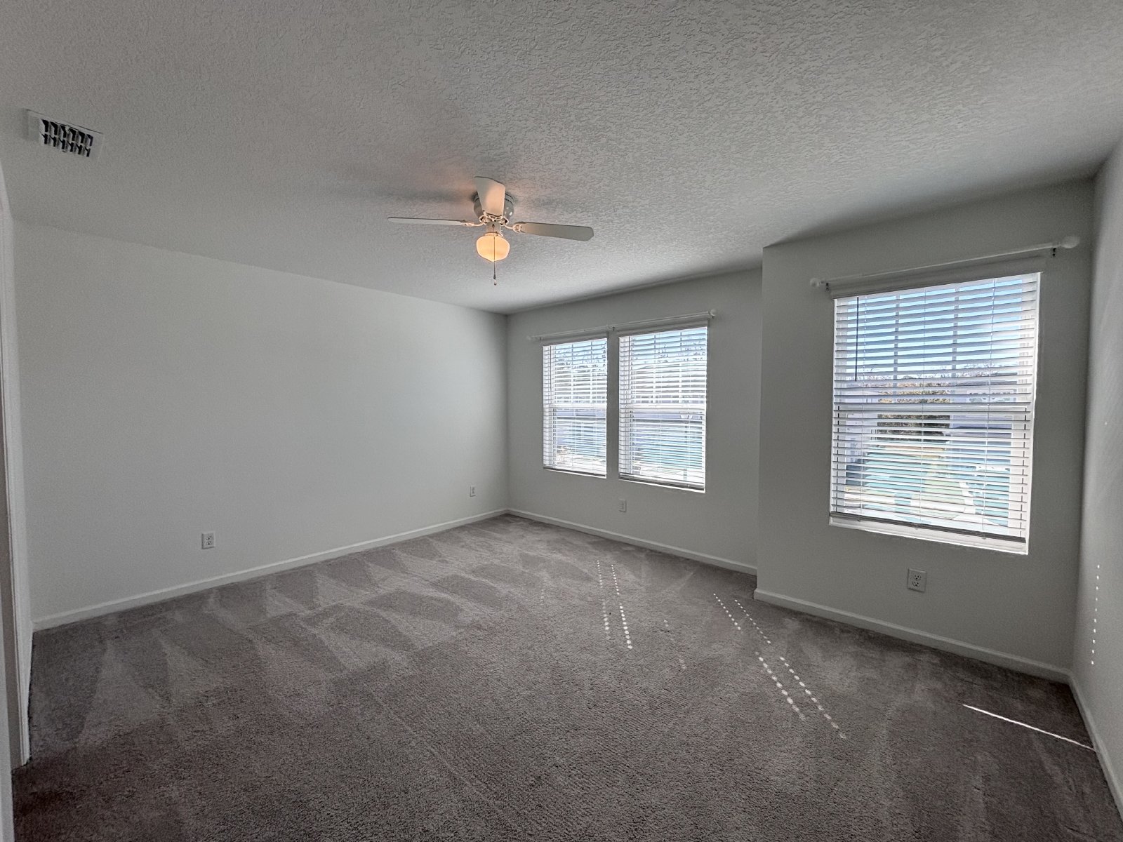 Newer Townhome in Orange Park property image