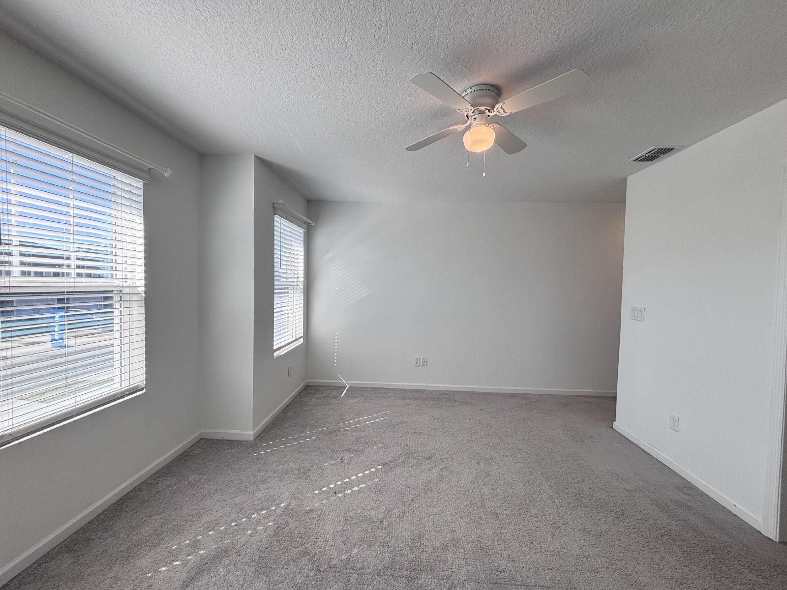 Newer Townhome in Orange Park property image