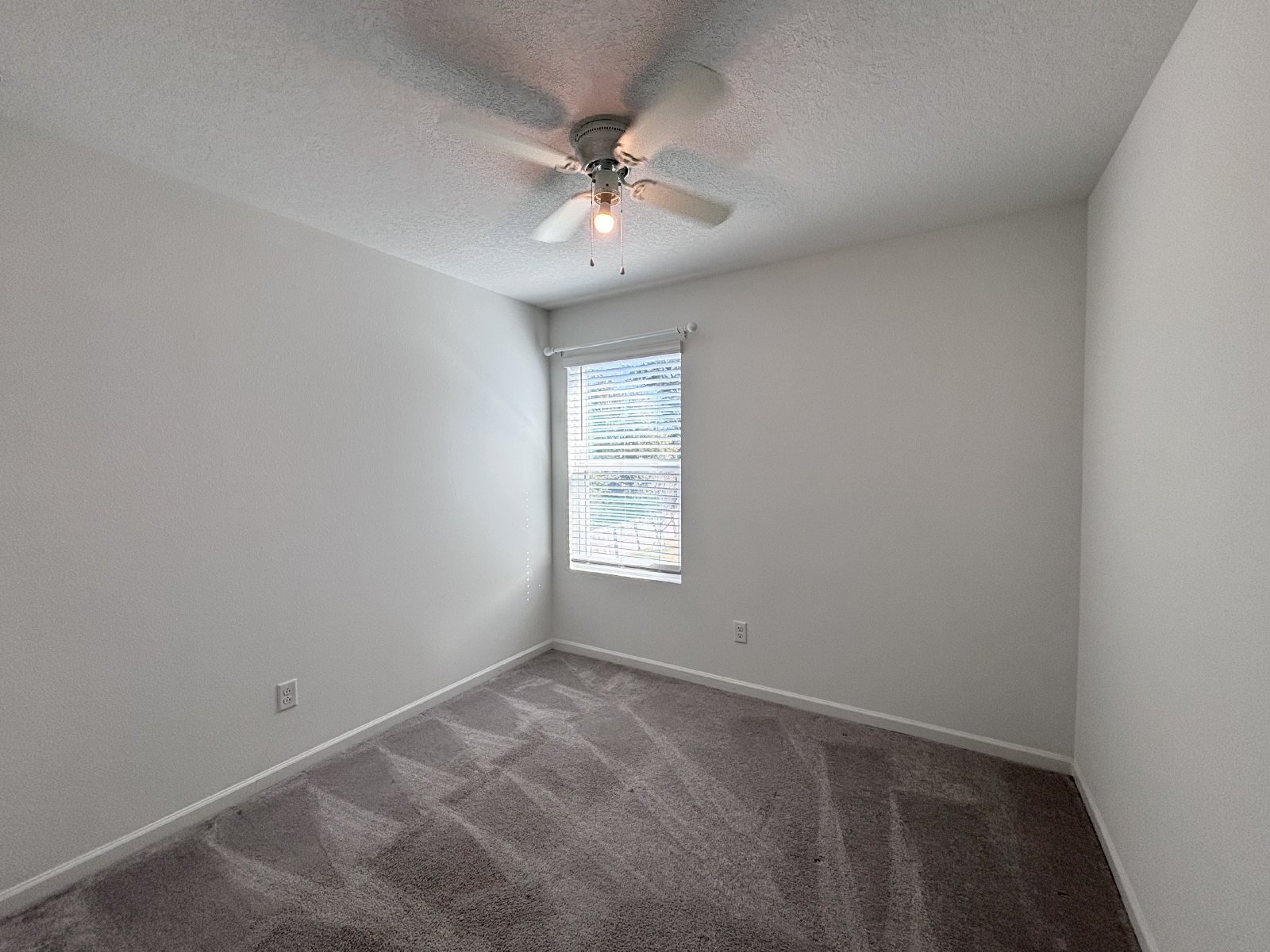 Newer Townhome in Orange Park property image