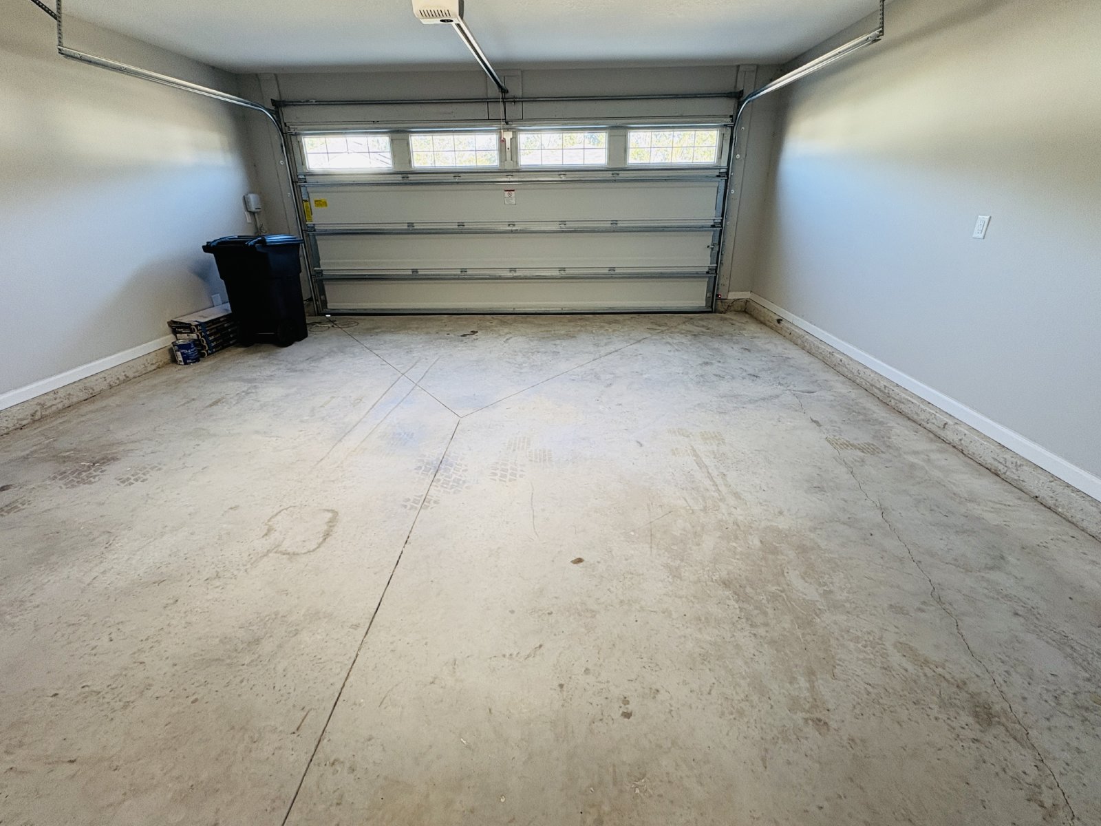 Move-In Ready 3BR Home with Open Layout, Garage & Water Views property image