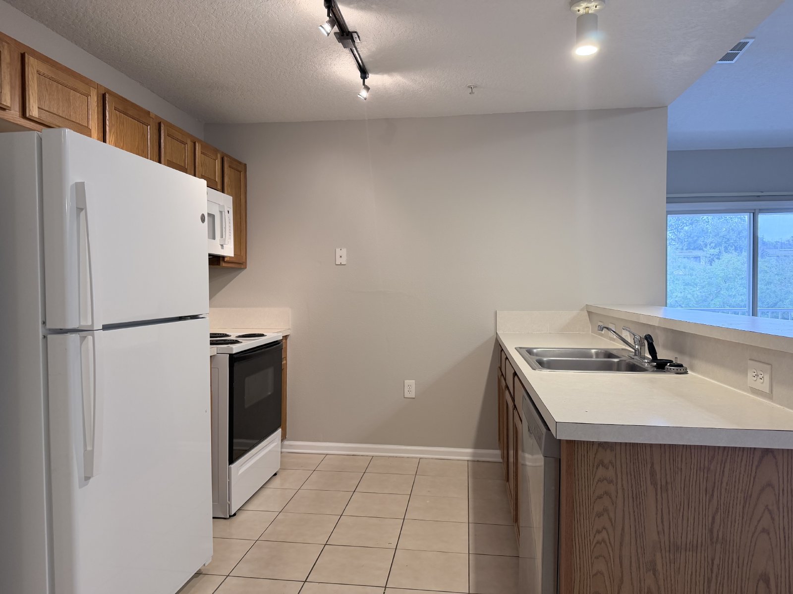 WOW! 2/2 in Merrill Pines Gated Community property image