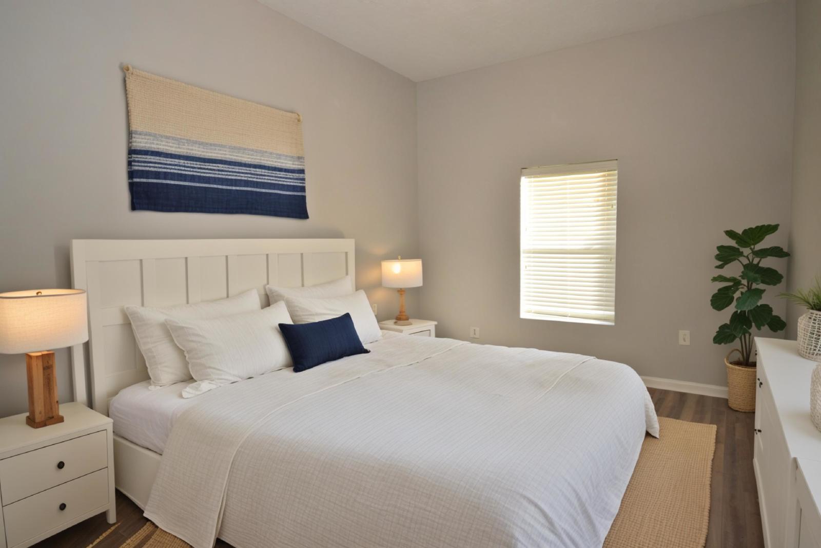 Beautifully Remodeled 2 / 2 In Merrill Pines Gated Community! property image