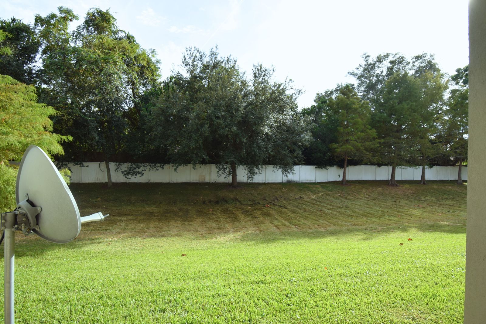 Beautifully Remodeled 2 / 2 In Merrill Pines Gated Community! property image