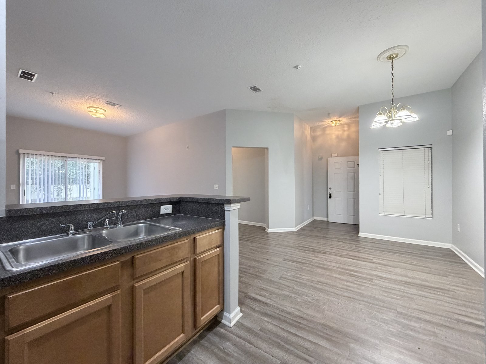 Beautifully Remodeled 2 / 2 In Merrill Pines Gated Community! property image