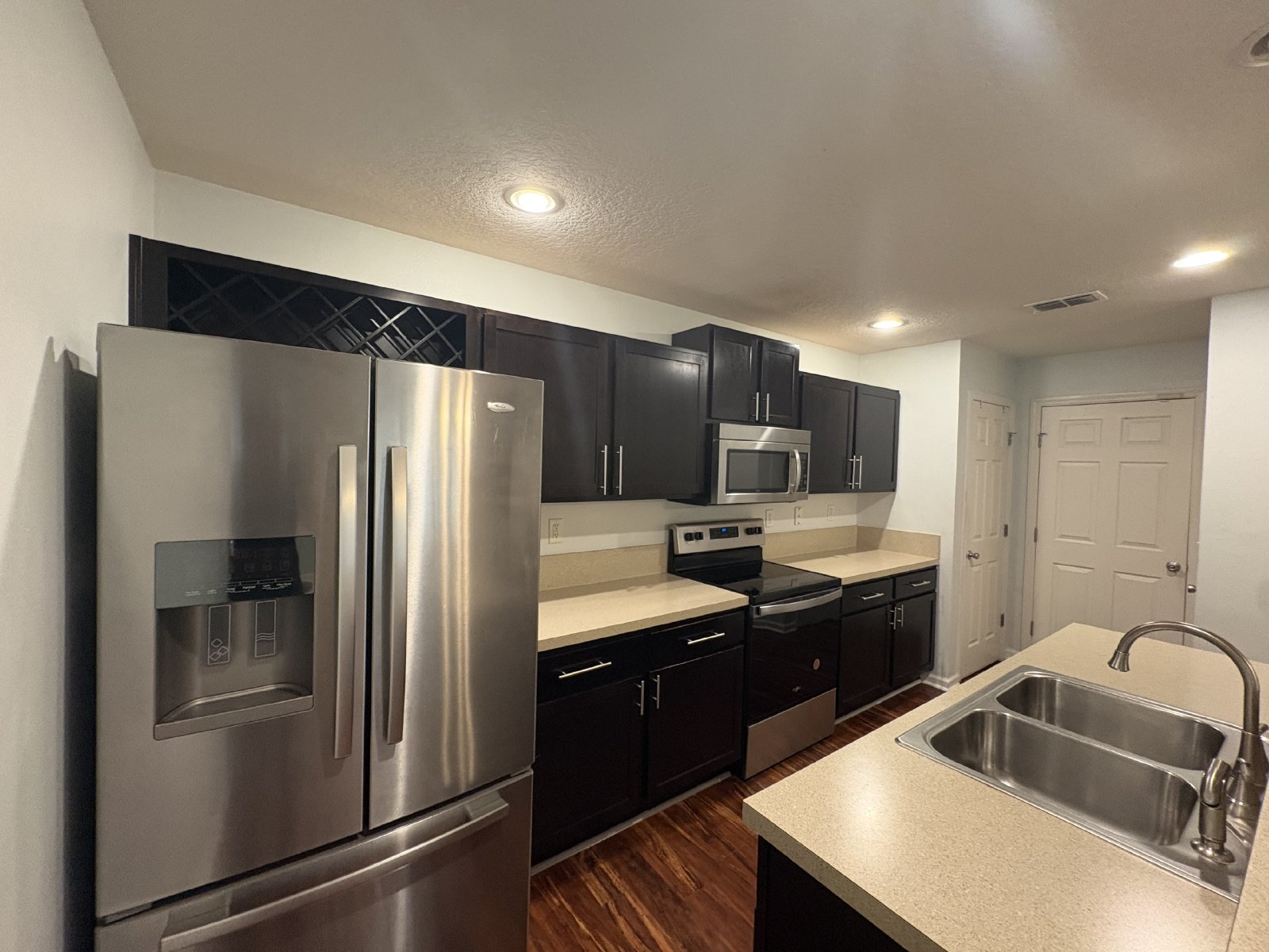 Great Opportunity- Oakleaf Townhome with 2 Car Garage! property image