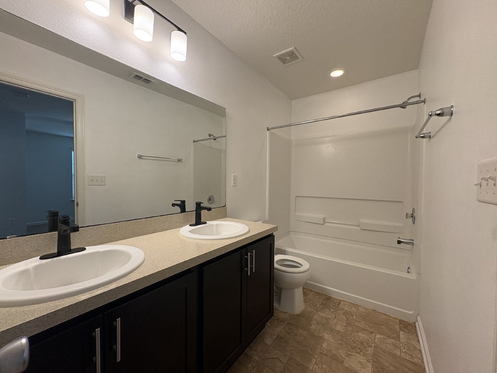 Great Opportunity- Oakleaf Townhome with 2 Car Garage! property image