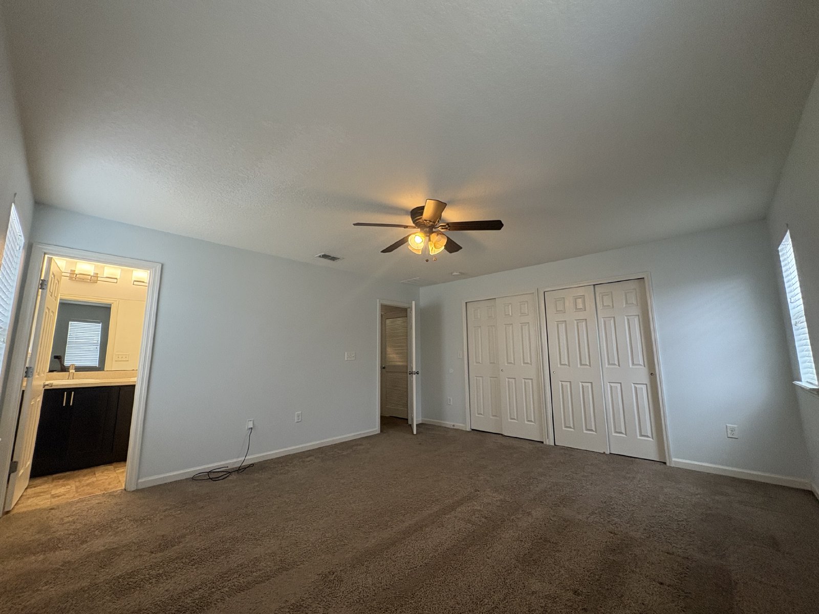 Great Opportunity- Oakleaf Townhome with 2 Car Garage! property image