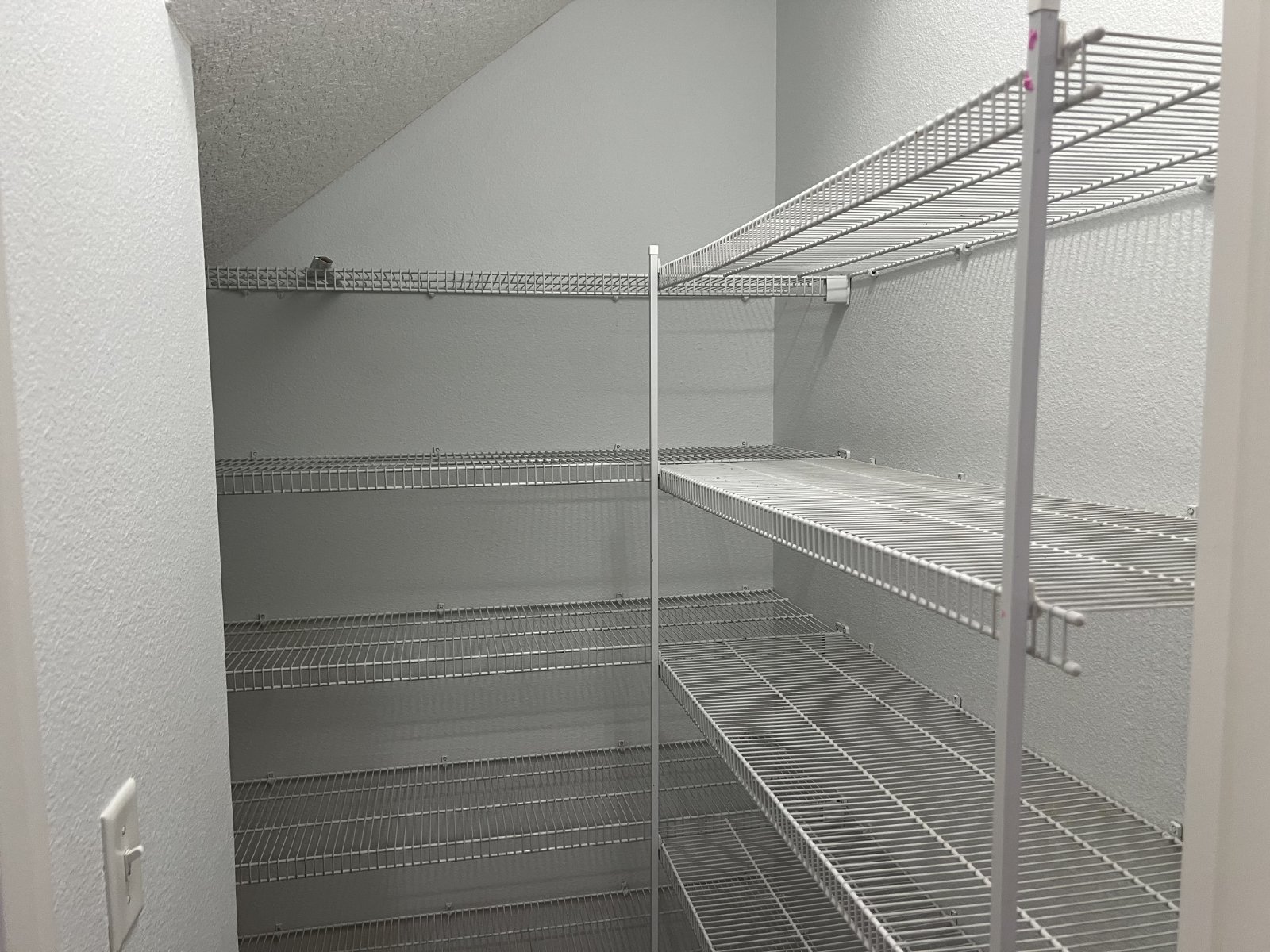 Large townhome in great location property image