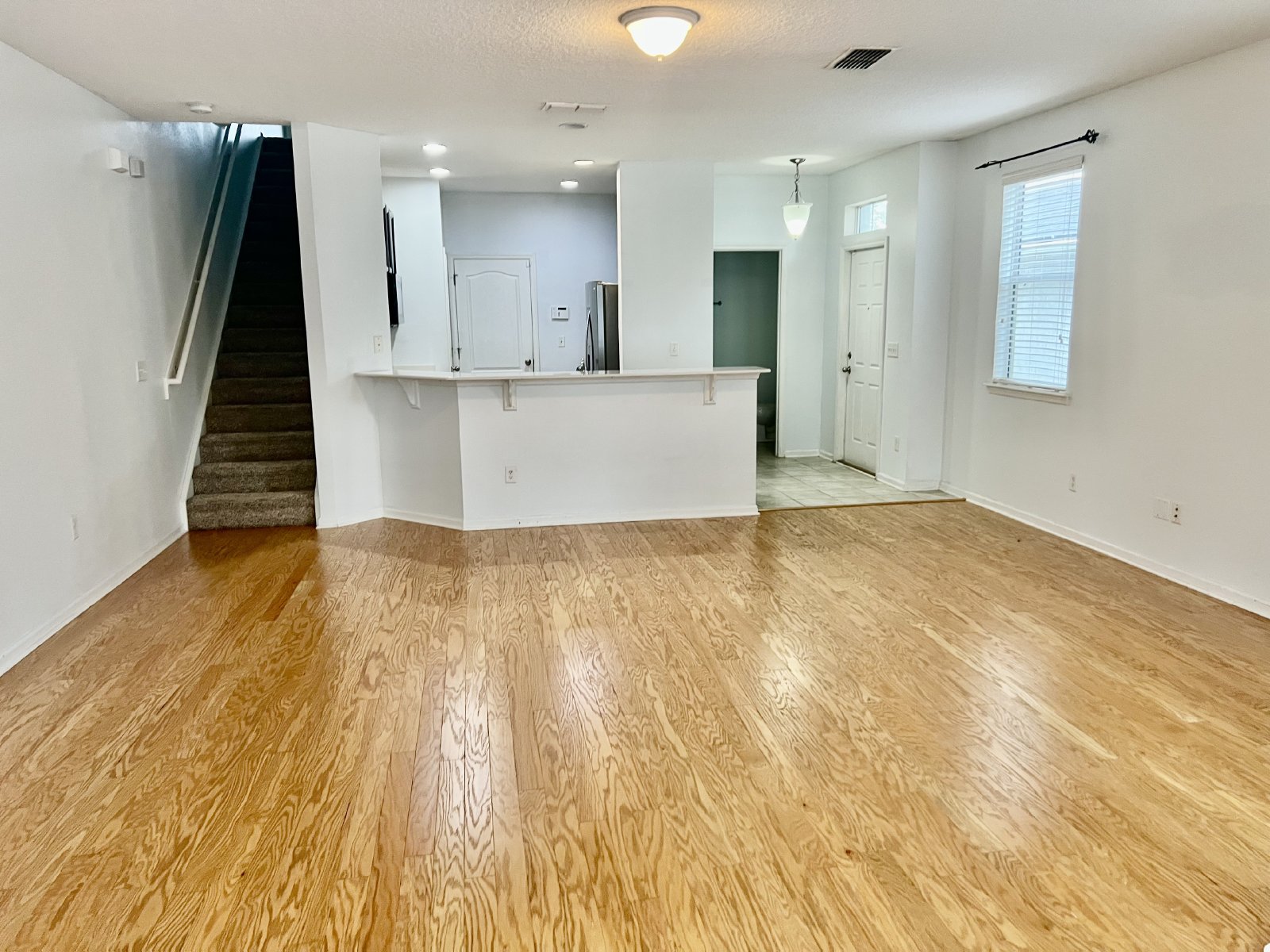 Large townhome in great location property image