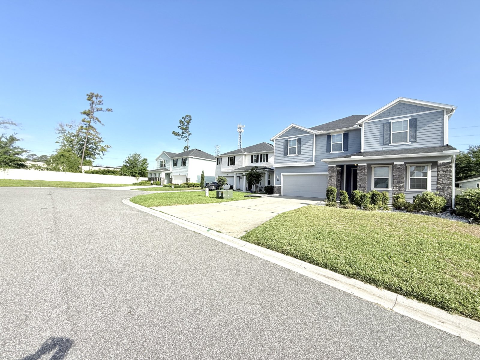 5BR Home with Downstairs Guest Suite, Screened Lanai & Fenced Yard property image