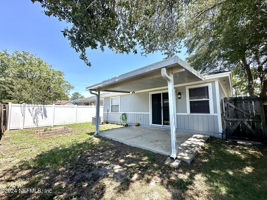 Charming 3 Bed / 2 Bath Home with Open Floor Plan & Fenced Yard! property image