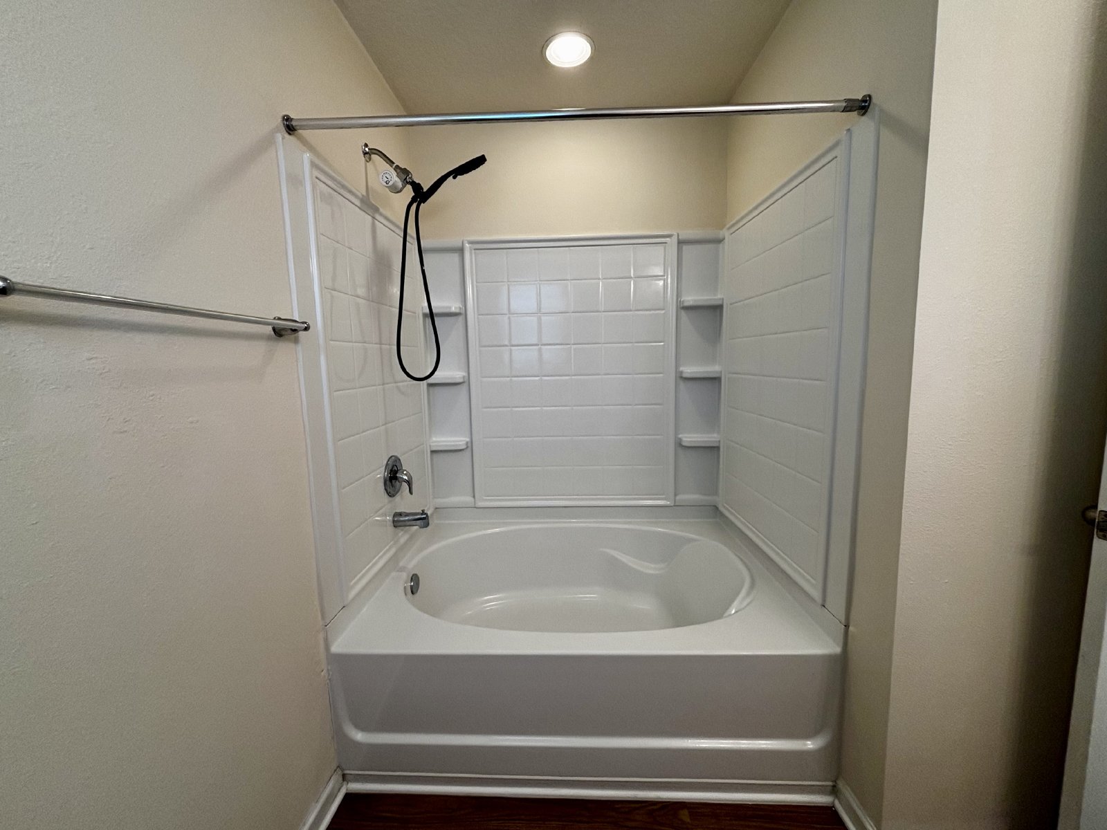 Hidden Gem, New Carpet property image