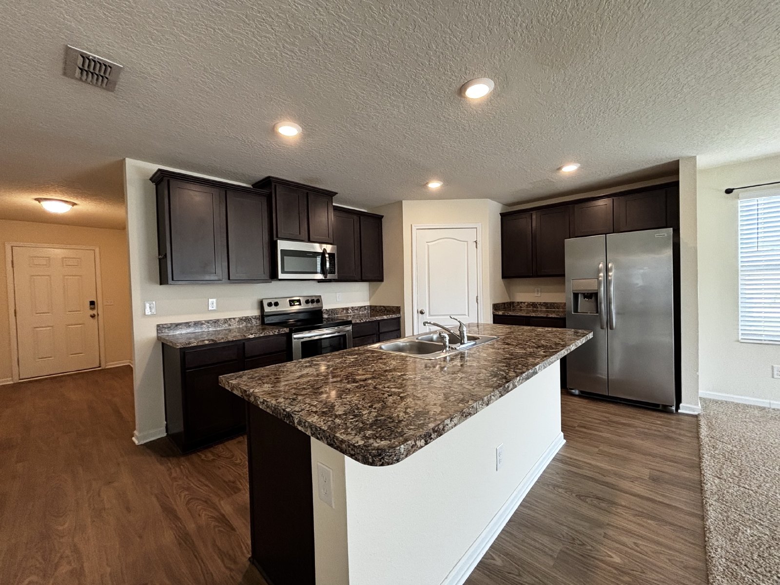 Hidden Gem, New Carpet property image