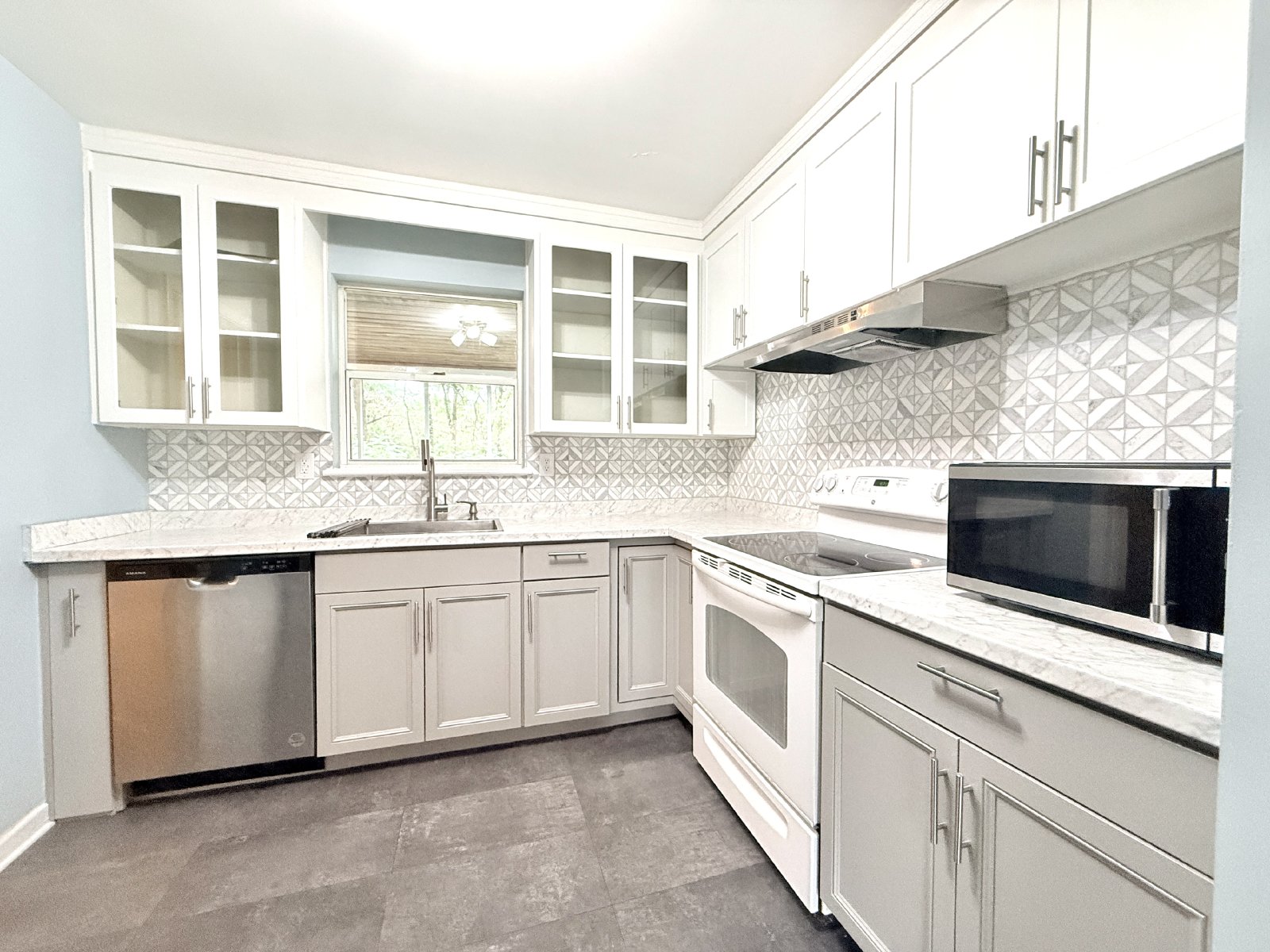 Charming 3BR Home with Modern Updated & Huge Fenced Yard property image